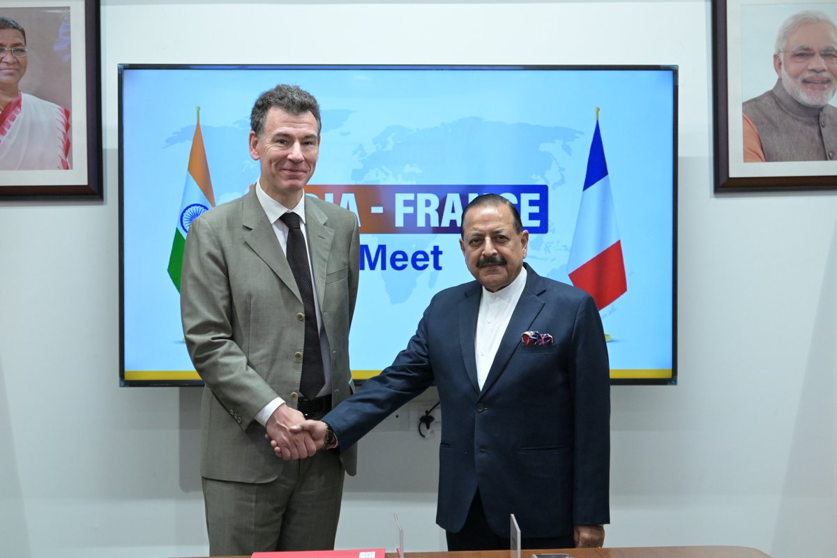 FranceinIndia's tweet photo. Excellent meeting between Ministers @PhBaptiste and @DrJitendraSingh to strengthen India-France cooperation in science, technology and space, including joint research funding, innovation partnerships and EU research ties, as part of the India-France Year of Innovation 2026. https://t.co/4Rbrujz8Xs