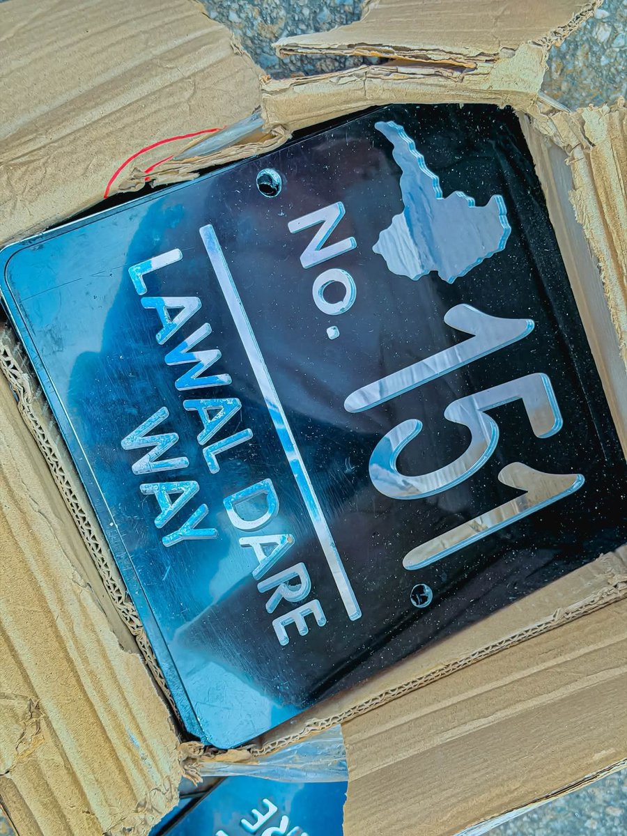hanafimada00's tweet photo. Zamfara State has launched its house numbering project, with Phase 1 commencing in Gusau. The initiative will cover the entire state, improving addressing, security, emergency response, and urban planning through a modern housing identification system. https://t.co/W3g6LQv4or