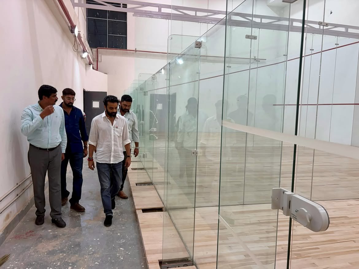 vasaivirarinfra's tweet photo. Kshitij Thakur Inspects Ongoing Sports Complex Work in Virar
Today, Kshitij Thakur inspected the ongoing work at the Sports Complex in Virar and reviewed the progress of the project. The facility is expected to provide better sports infrastructure for local residents and young athletes.
#SportsComplexVirar #Virar #BahujanVikasAghadi #Nalasopara #Vasai
