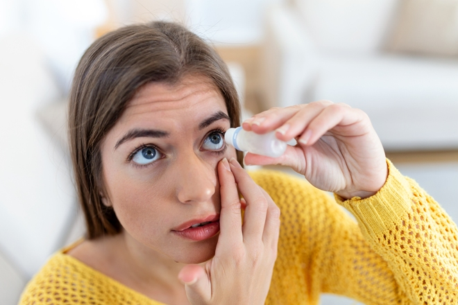 CANPharmaWorld's tweet photo. 💧 Still reaching for eye drops but your eyes stay dry? The problem might not be lack of tears — it could be invisible evaporation. Learn how MGD affects your tear film and why new treatments like Miebo target evaporation directly.
https://t.co/KOVXK68Gnx
#DryEye #EyeHealth https://t.co/ureg7fgXyL