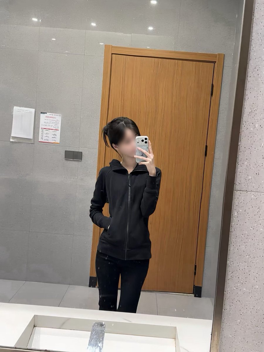 y2m7740's tweet photo. 我发现这个lulu很百搭 #4i https://t.co/0e7U3NVhM8