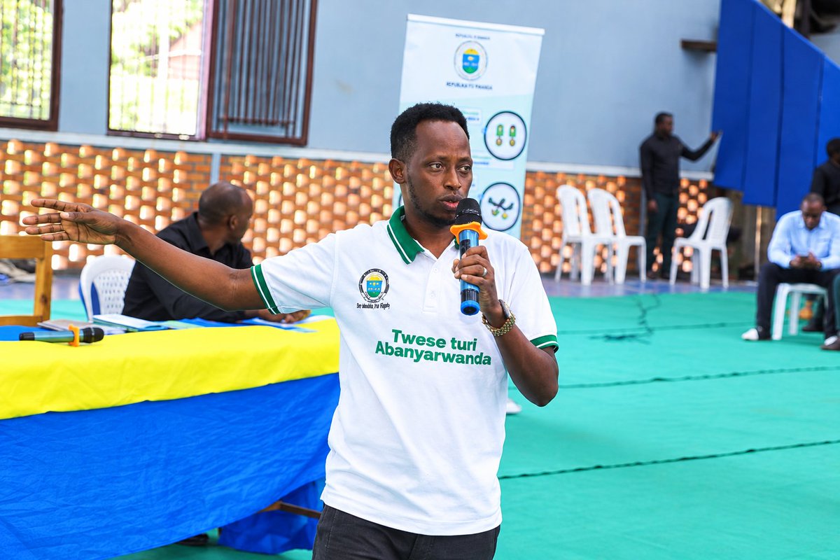EcoleSSJT's tweet photo. Uyu munsi, tariki ya 28 Nzeri 2026, muri @EcoleSSJT  habereye ikiganiro cyatanzwe na @IntwarizuRwanda - Urwego Rushinzwe Intwari z’Igihugu, Imidari n’Impeta by’Ishimwe, kigamije gukangurira urubyiruko gukunda igihugu, kwitanga, kugira ubushishozi, ubutwari no kuba intangarugero. https://t.co/2gPtP9xEsn