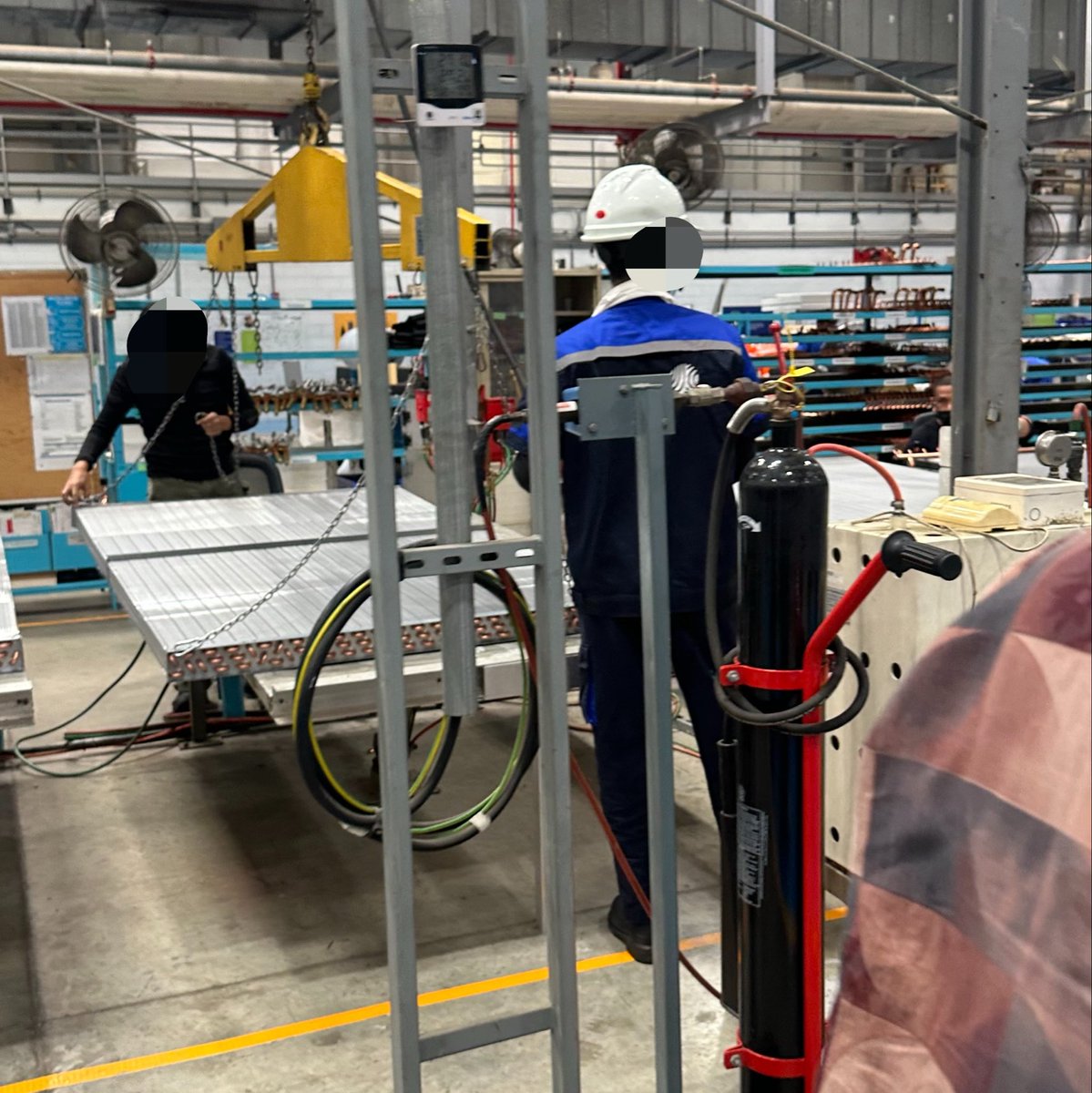 writtnbysh's tweet photo. A special opportunity with Bashoush Team to visit Johnson Controls an enriching and enjoyable experience 🙏🌟 https://t.co/iFS0L1Lf7b