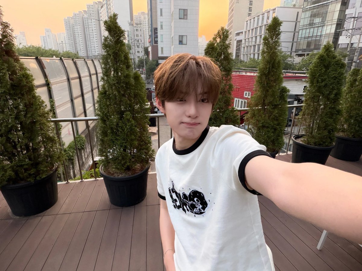 ald1plus's tweet photo. [MEMBERSHIP]

ALD1 Mnet+ Plus Chat Update — #CHUNGSANGHYEON 💌 (3/3)

#정상현 #ALPHADRIVEONE #ALD1 #알파드라이브원 https://t.co/qeOzvOznjr