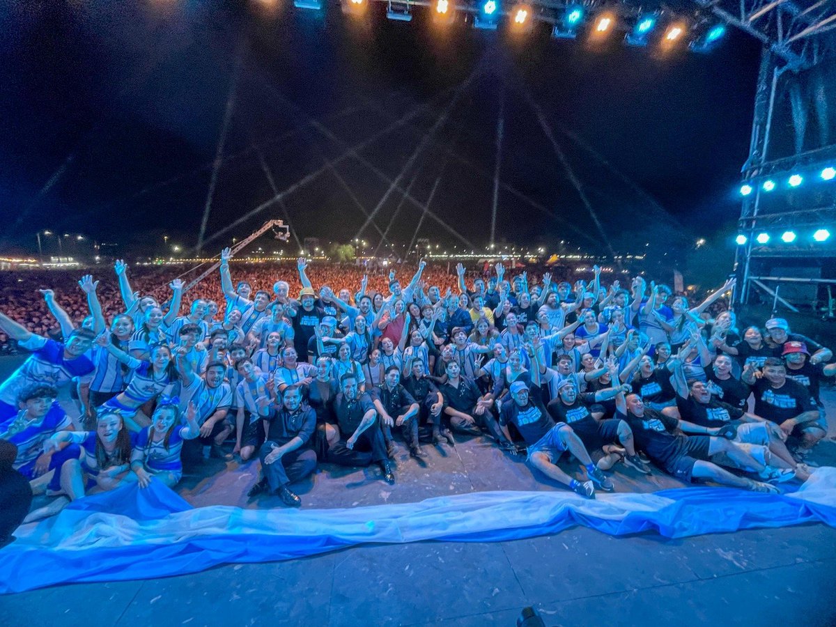 riojavip_'s tweet photo. MÁS DE 50 MIL PERSONAS PARTICIPARON DE SEPTIEMBRE JOVEN, QUE REUNIÓ TALENTO RIOJANO Y 180 EMPRENDIMIENTOS

@QuintelaRicardo @GabyPedrali @GobDeLaRioja @JuventudRioja https://t.co/yTleVORSyl