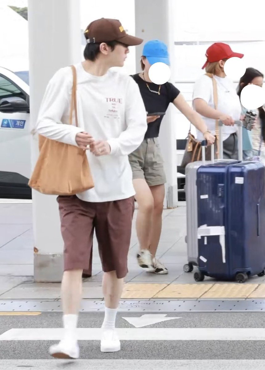 jisunqpawrk's tweet photo. that's pink slime manager btw..... https://t.co/XsjEbR35L1