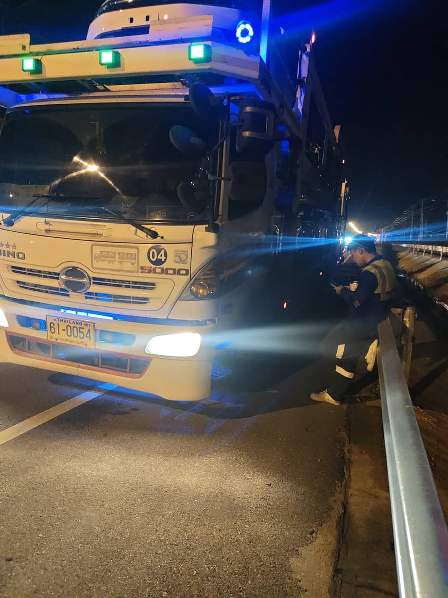 siw_xeiym's tweet photo. แล้วเจอกันสุราษฎร์ธานี 🚚🚚🚚 https://t.co/rGJpWejWog