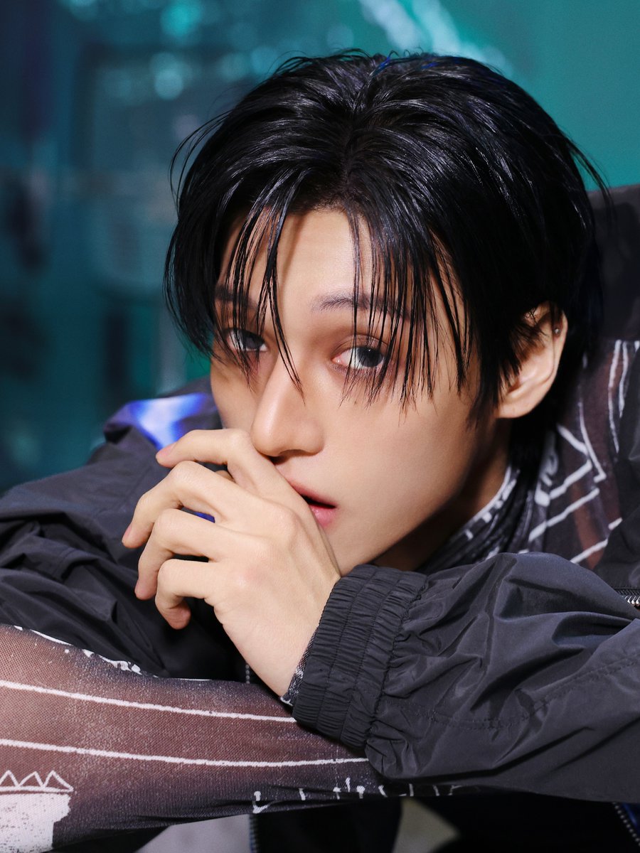 npomvtt's tweet photo. Wooyoung (ATEEZ) pediu que para que parassem de espalhar rumores de que o grupo não é próximo. Ele disse que sua mãe o orientou a abordar o assunto de forma mais delicada.

“Nós oito somos muito, muito próximos, temos uma relação realmente muito boa, então também fazemos esse tipo de brincadeira
Não entendam errado~~~ 🖤🖤🖤🖤
Algumas pessoas continuam criando rumores, aos quais ninguém responde, dizendo que nós não somos próximos, não temos uma boa relação
Não é legal ou divertido~~~ 🖤🖤🖤🖤🖤
A Eunkyung-ssi me disse para falar de forma bonita.
Então coisas como “por que você fica longe do sanie ou mantém o sanie afastado” ou “por que você não gosta dele”, que as pessoas continuam dizendo
Não falem esse tipo de coisa~~~ 🖤🖤🖤🖤
Não é nada legal ~~~~ 🖤🖤🖤🖤
Isso mesmo, não tem graça nenhuma~~~ 🖤🖤🖤
Pronto
Eu pensei bastante sobre isso e então decidi falar sobre
Agora acabou, tá resolvido
Vou indo agoraaa"