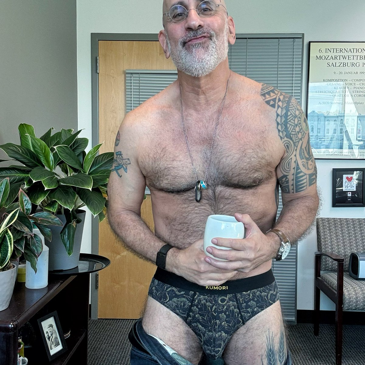 shlomobruce's tweet photo. Lawyers have the best briefs https://t.co/mvISVbmsV8