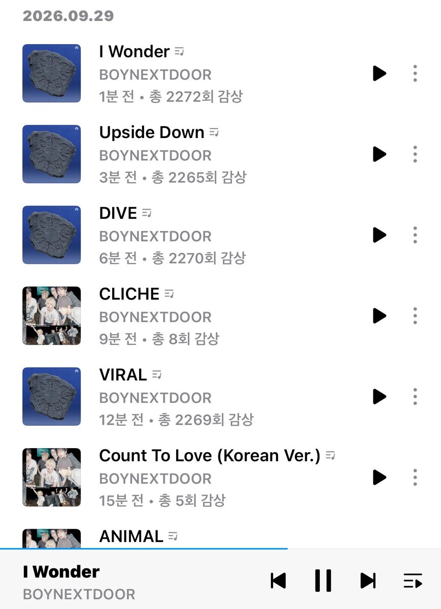 rionz__'s tweet photo. 아니 지니 개구린점 스밍하려고 새로 재생목록에 추가햇더니 0회됨 내가 2000넘겨놧더니..... 이거 멜론도 그러나요 제발 알려줘잉ㅠㅠㅠㅠ https://t.co/OtDDgsGTO4