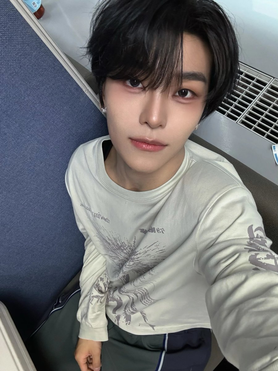 ald1plus's tweet photo. [MEMBERSHIP]

ALD1 Mnet+ Plus Chat Update — #HEXINLONG 💌 

2주 동안 모두 수고했어요~ 앨리즈 덕분에  에너지많이 받았어요! 매일매일 다 기대됩니다! 사롱해 앨리즈~🤟

#허씬롱 #ALPHADRIVEONE #ALD1 #알파드라이브원 https://t.co/FInlLifuW4