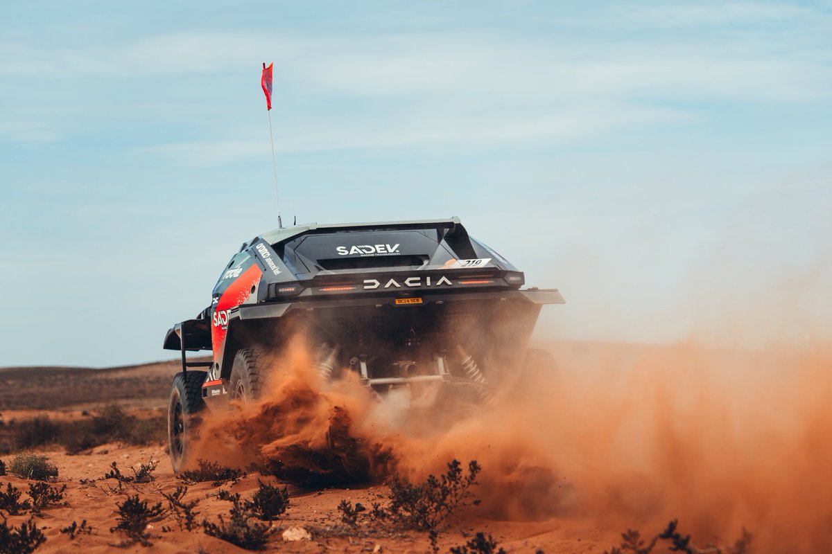 SebastienLoeb's tweet photo. First taste of morocco today 😌

Shakedown ✔️

#TheDaciaSandriders #W2RC #RedBull #RichardMille #BFGoodrich #Bardahl #Bell #FrancePareBrise https://t.co/BswIt0IA0W