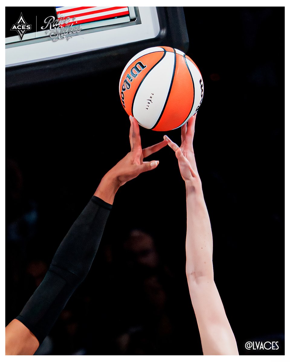 LVAces's tweet photo. GAME FRAMES | 𝑀'𝑽𝑃 Edition 📸

38 PTS
16 REB
2 STL
4 BLK
2-2 3PM
15-19 FG https://t.co/7Vwp2iyhWq