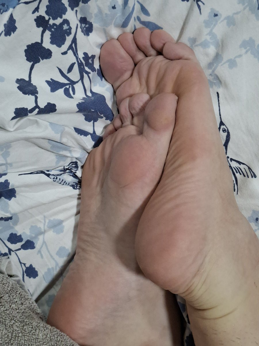 Nxy_s00's tweet photo. Perfeitos pra pisar em um betinha😍

Entre no grupo de prévias no telegram: https://t.co/FxYee1wMKv

#submisso #capacho #findom #findombr #finsub #findomme #feetfetish #pezinho #dirtyfeet #pesujo #moneyslave #paypig #podo #pésdemulher #vendopack #soladopé https://t.co/0dszvCe7uf