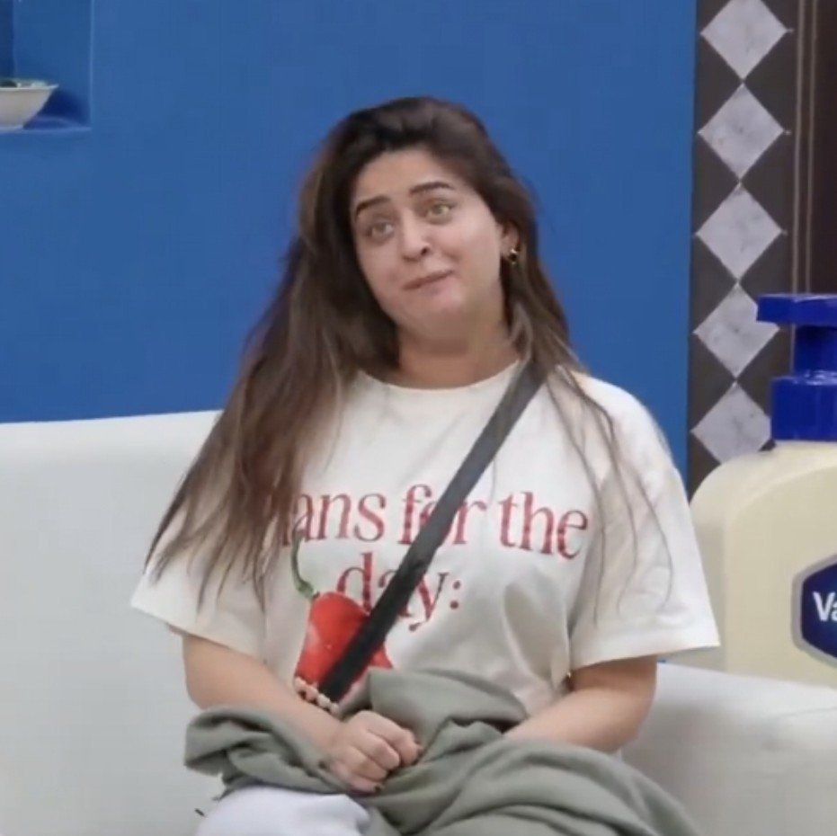 _tweet_hearts's tweet photo. ~ the most punchable face on the internet rn

• #BiggBoss • #BB20 • #BiggBoss20 https://t.co/uxDYFpnqWL