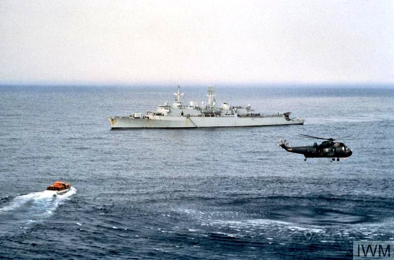 FlMichele69's tweet photo. Destroyers
DLGH #HMSAntrim D18 (1970-1984)
County Class
π· 1982 #FalklandsWar @I_W_M
@RoyalNavy π¬π§ https://t.co/FKtfnFyMDB