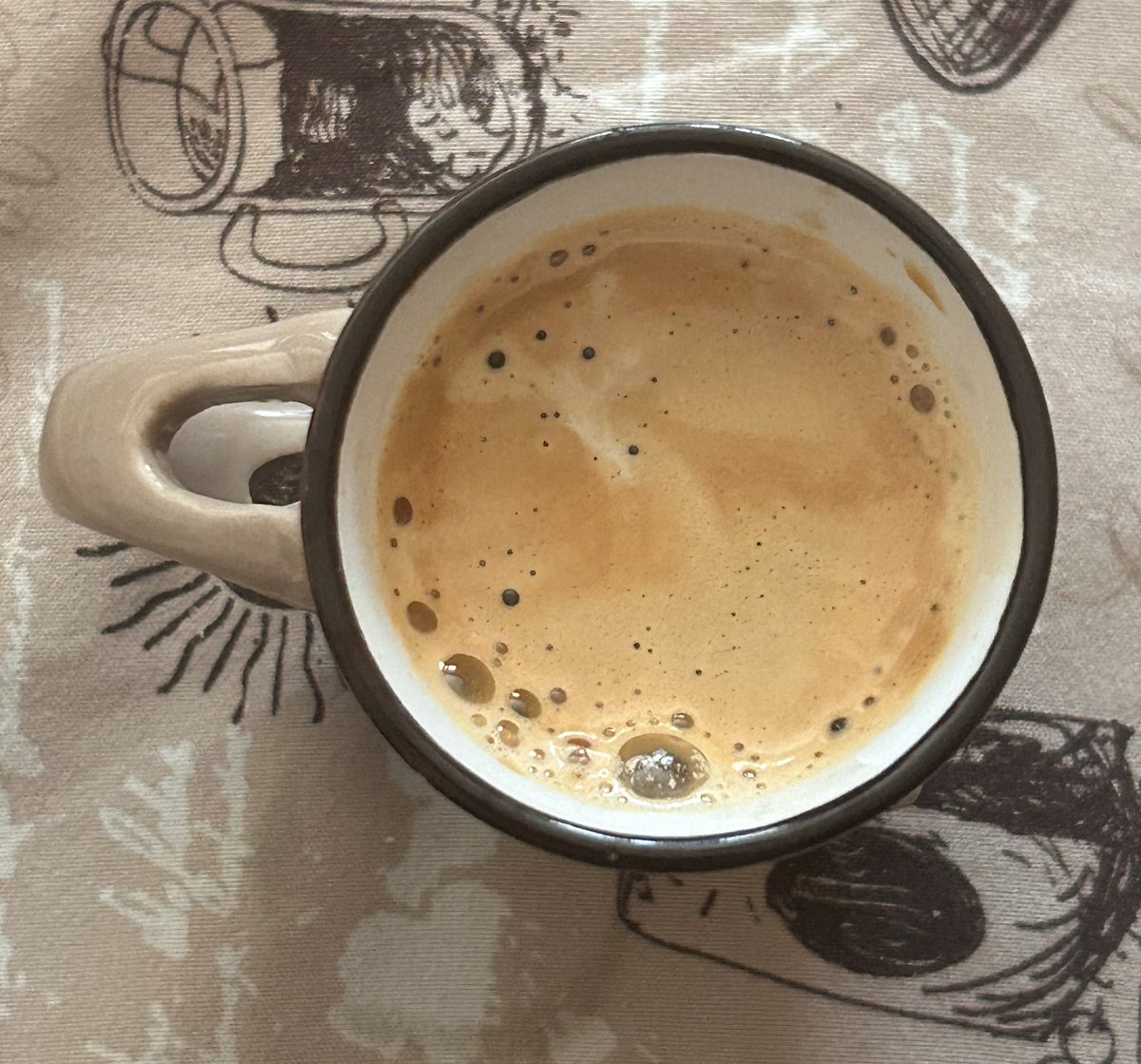 raviesdiary's tweet photo. 🥟 lunch : ravioli, pistachio ice cream and macchiato coffee

593 cals https://t.co/fHuheBhWhc