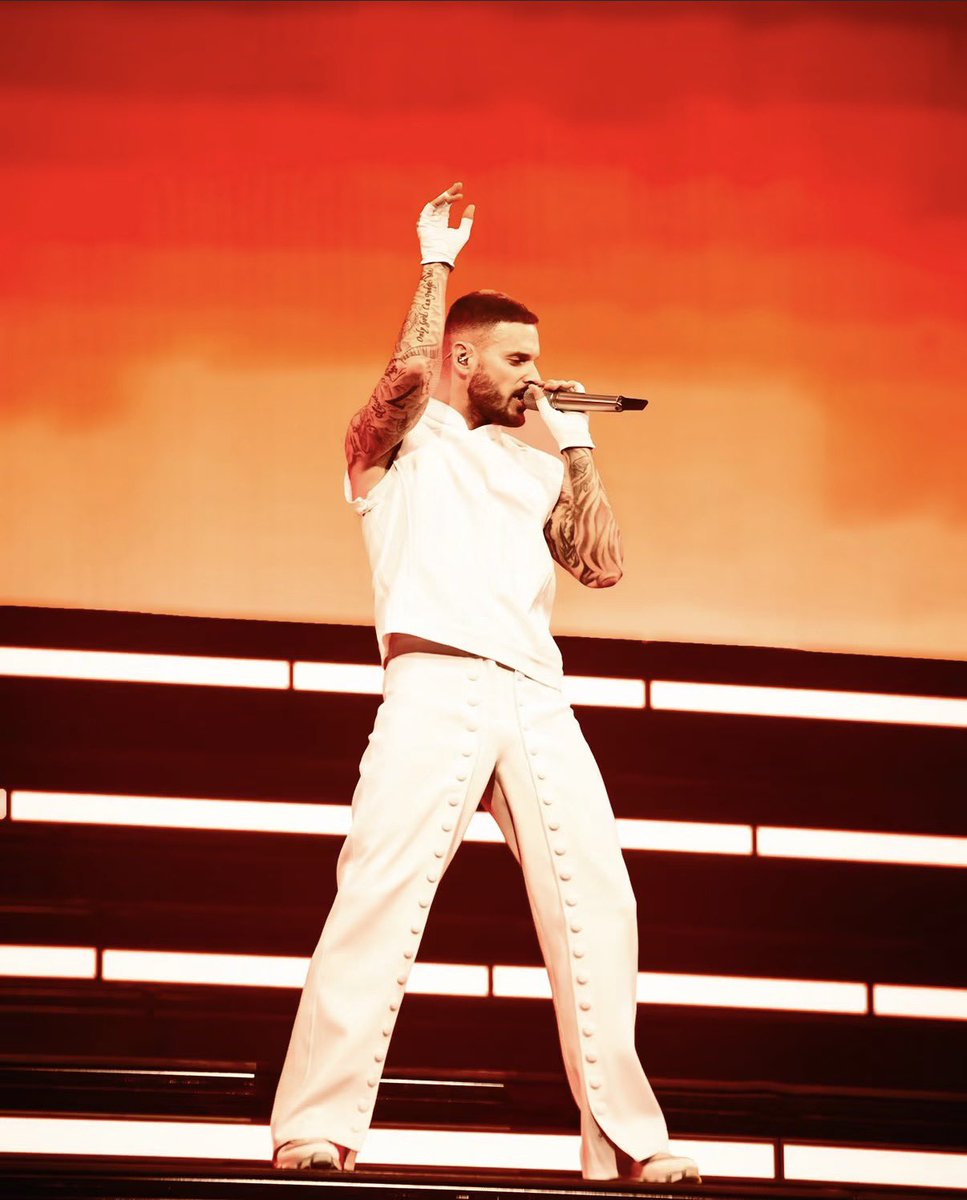 MPBE's tweet photo. Quelques photos prises au concert d’hier à Forest National ! 🤩🕺🎤  @MPokora 

📸 Instant’anne Photography https://t.co/VDehN2VGHA