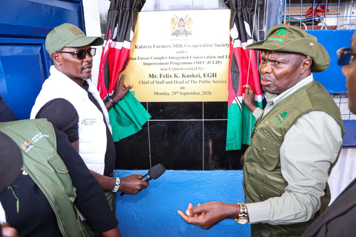 Eng_F_Ngeno's tweet photo. As part of his tour to Mau Forest Complex, the Chief of Staff and Head of the Public Service, @koske_felix commissioned Kabteta Farmers Co-operative Society in Kuresoi North, Nakuru County, as part of the ongoing efforts to strengthen livelihoods under the @MauForest_iclip. https://t.co/jvpQma59Fv