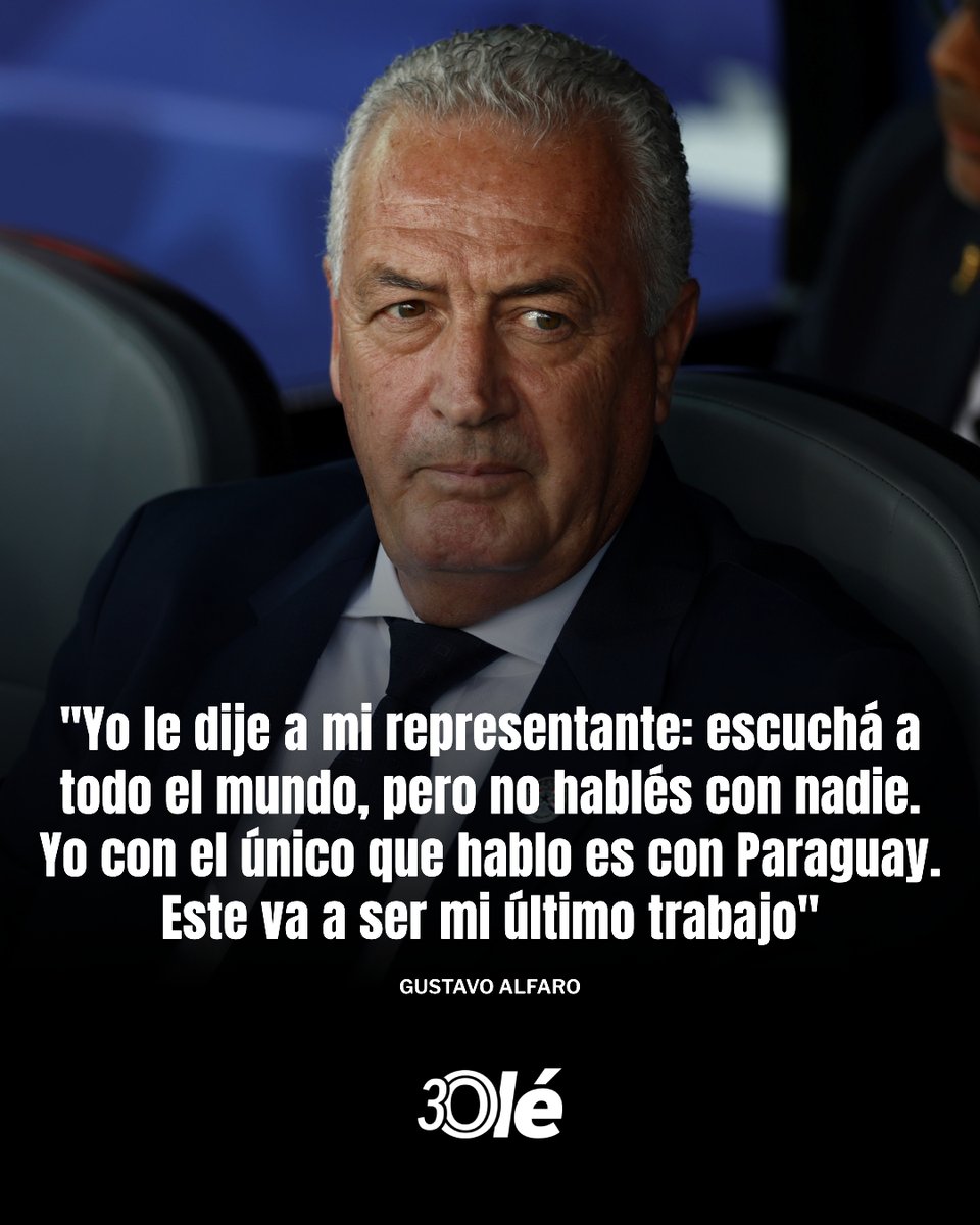 DiarioOle's tweet photo. 🚨👔 ALFARO ANUNCIÓ QUE SE RETIRARÁ COMO ENTRENADOR

🇦🇷 El técnico argentino, que tiene contrato con Paraguay hasta 2030, confirmó que no aceptará nuevas ofertas una vez que finalice su vínculo con la Albirroja

🔜 Gustavo, que tomó las riendas de la Selección en 2024, aseguró que el próximo Mundial será el último torneo que dirigirá en su carrera

🗣️ "Le agradezco a mi familia porque más que nada que vengo corriéndoles el arco hace mucho tiempo. Les digo que este es el último, es el último"