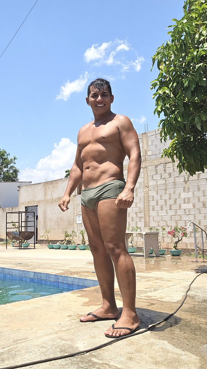 JCruzcba's tweet photo. De volta pra casa. Acabou praia kkk https://t.co/Rqb1NHAcIQ