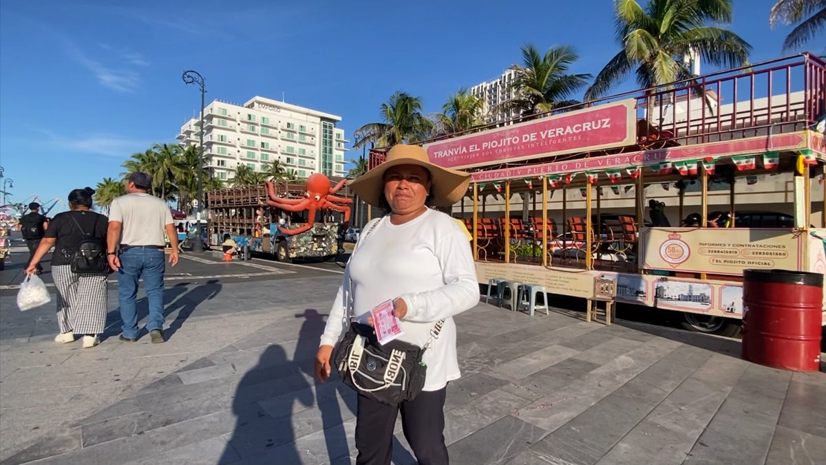 MasNoticiasRTV's tweet photo. 🟣Quienes reciben al #visitante: los #verdaderos #anfitriones del #turismo #veracruzano |#MÁSNOTICIAS|
✍️Fanny Rovel
Más información 👇
https://t.co/RZIY7sy6n1 https://t.co/9kJP4tJazv