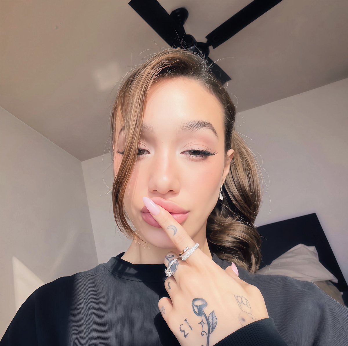 cieladita's tweet photo. ❀⋆⸜ 𝐀́𝗇𝗀𝖾𝗅𝖺'𝑠 𝘂𝗽𝗱𝗮𝘁𝗲 𝑖𝑛 𝖺𝗇𝗀𝖾𝗅𝗂𝖼-𝗴𝗮𝗹𝗹𝗲𝗿𝘆 ˒ 𝑎𝗱𝗱 𝘁𝗲𝘅𝘁: Después de un largo resfriado, por fin volví a ser yo misma y ​​así es como me veo ahora, realmente extrañaba sentirme así de hermosa. https://t.co/I33DfEg7OB