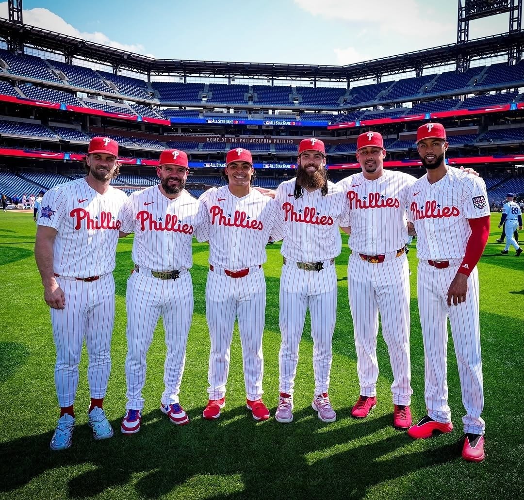 mmoyerlfc's tweet photo. Negative Nellies everywhere... we've made the playoffs 5 STRAIGHT YEARS... would you rather be the Pirates?

Go PHILLIES!
@Phillies 
@MLB 
@NFLonFOX 
@bryceharper3 
@kschwarb12 https://t.co/90KJYoDutS