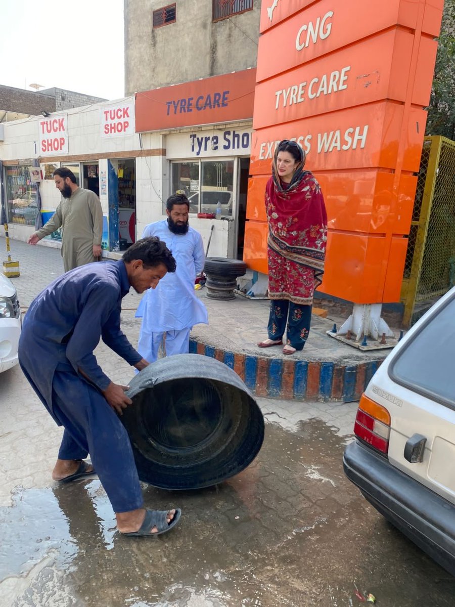 DhoIslamabad's tweet photo. DHO Islamabad Dr. Syeda Rashida Batool visited UC Tarlai &amp; Jhang Syedan to review dengue surveillance and vector control activities,including breeding-site surve, larval detection, source reduction &amp; community awareness.Teams were directed to ensure timely response.
#islamabad https://t.co/NiIVfiE7XI