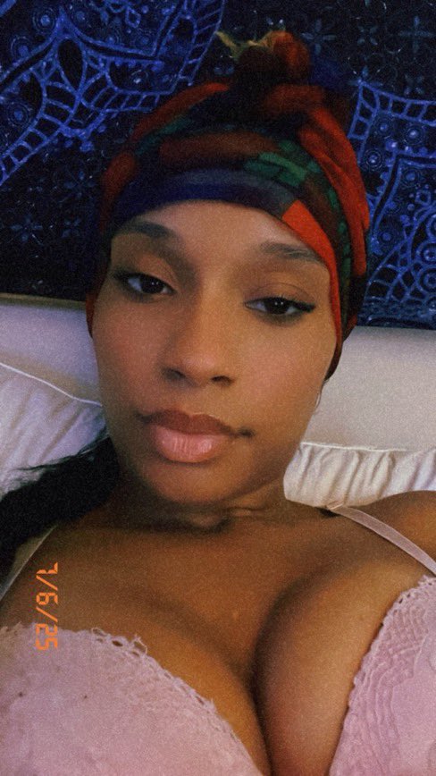 PRIVATERIN21's tweet photo. Face card >>>>>>>>>>>> 🙂‍↔️ https://t.co/3rlofcJKzY