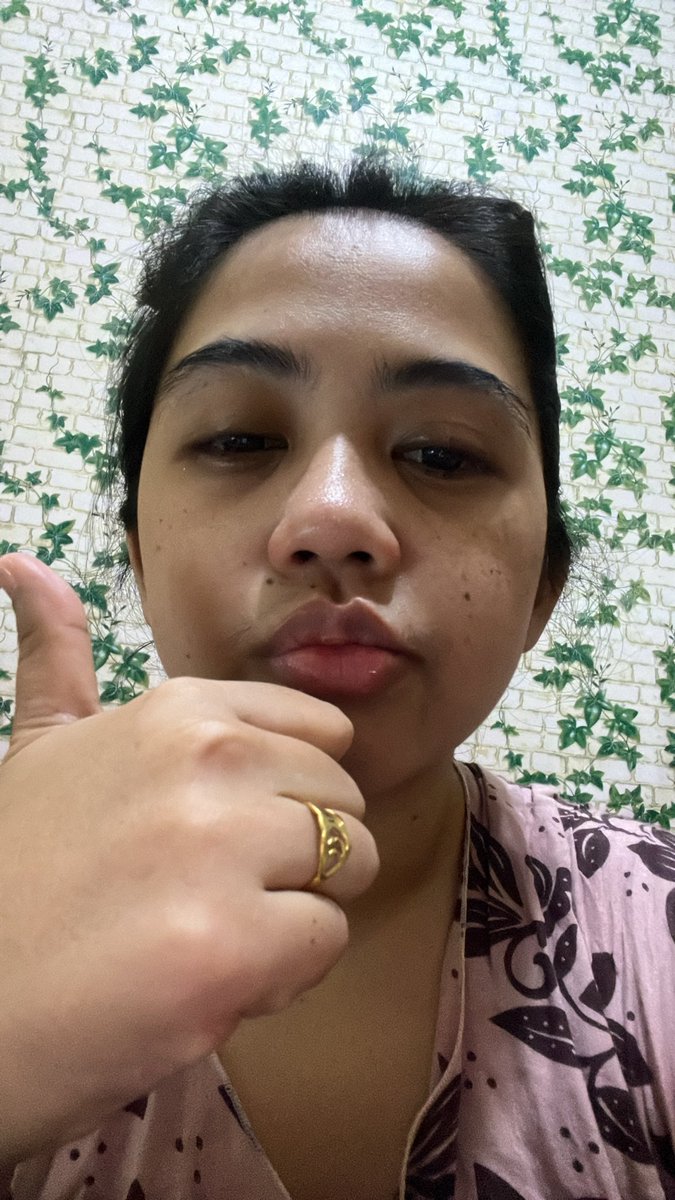 ulfarahhh's tweet photo. Day 1: A life without the spark. https://t.co/AbaFhEjapT