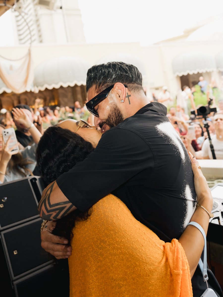 Complex's tweet photo. Pauly D and Nikki Hall are engaged after six years together. 💍

The couple first met on MTV’s 'Double Shot at Love' and began dating in 2020.

📷 chelsa.christensen https://t.co/pA4AAxiLRm