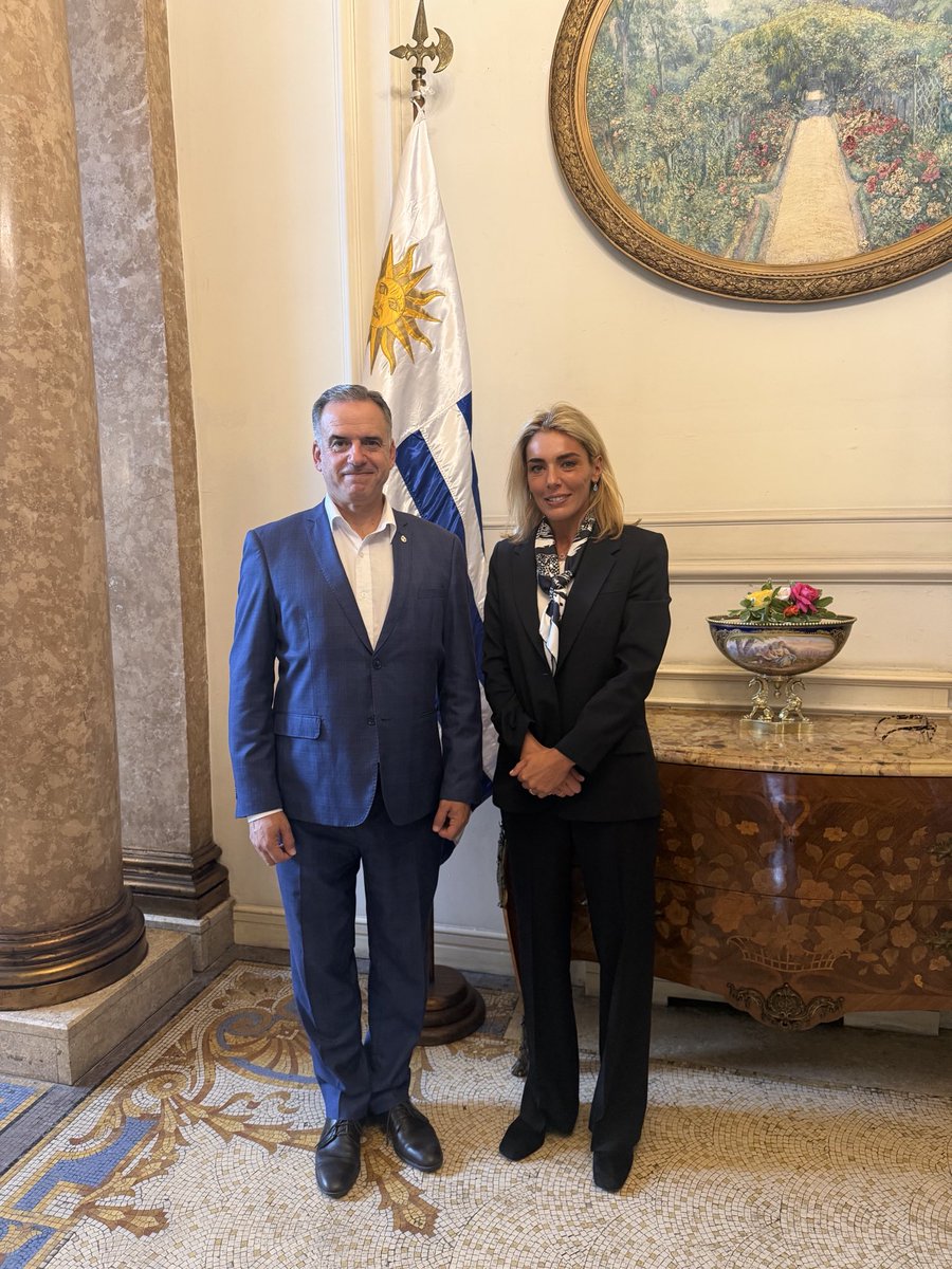 SilviaOECD's tweet photo. President Orsi and OECD Secretary-General Cormann discussed closer cooperation with Uruguay. Multilateralism is at the heart of our work together: sharing ideas, tackling common challenges and ensuring Uruguay has a voice in shaping international standards. https://t.co/J9ssV7F4WO