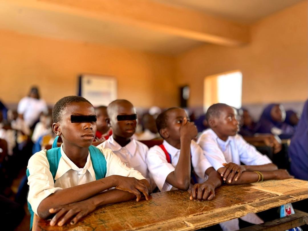 ESGBV_NG's tweet photo. @IntIDEA_NG ...with the Nigeria Police Force, NAPTIP, the Ministry of Women Affairs and Social Development, the Ministry of Justice, CSOs and the media, took this message directly to Government Basic Secondary School, Unguwan Mu’azu, and Umar Idris Government Secondary School, Unguwan... https://t.co/2YUq1Wueto