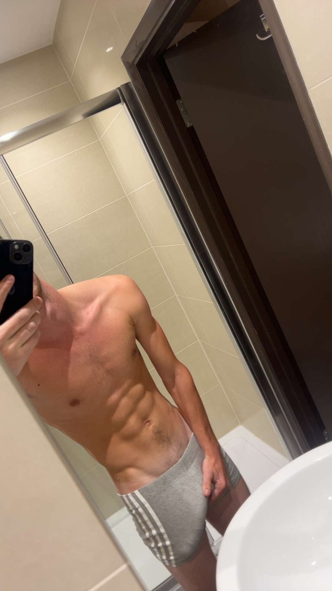 RsContent26's tweet photo. Starting this journey, let me know what you think. Need some good girls to chat to 👀 https://t.co/oDdZFcZOWY