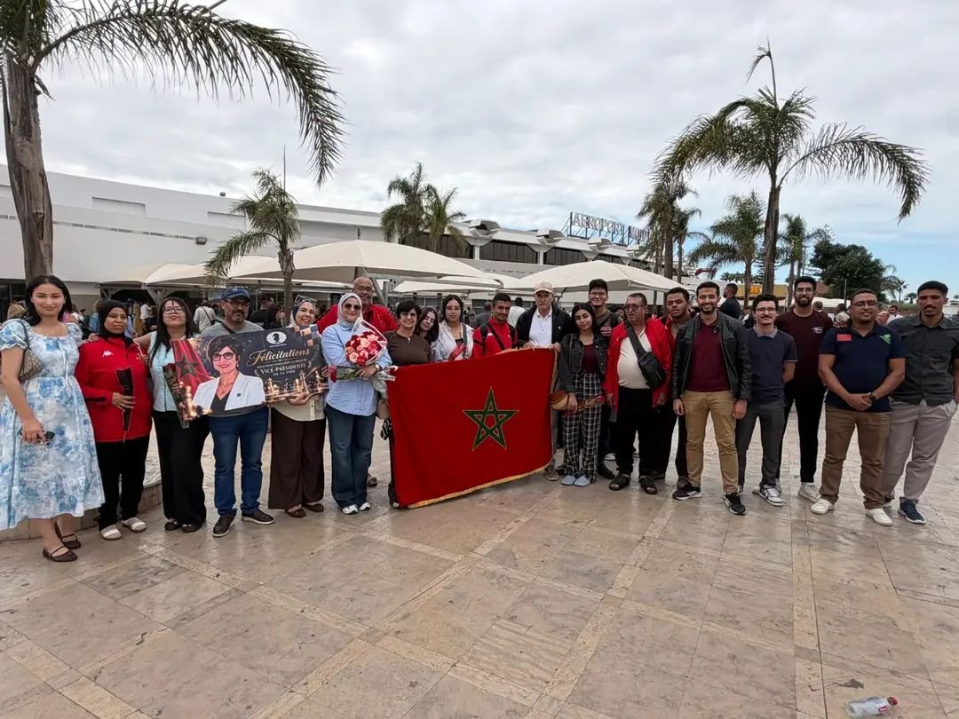 FRMEChess's tweet photo. Welcoming the Moroccan Delegation at Mohammed V International Airport

The Moroccan delegation that participated in the 46th Chess Olympiad in Samarkand received a family-like welcome upon their return to Morocco at Mohammed V International Airport in Casablanca. https://t.co/1zj99GNzyv