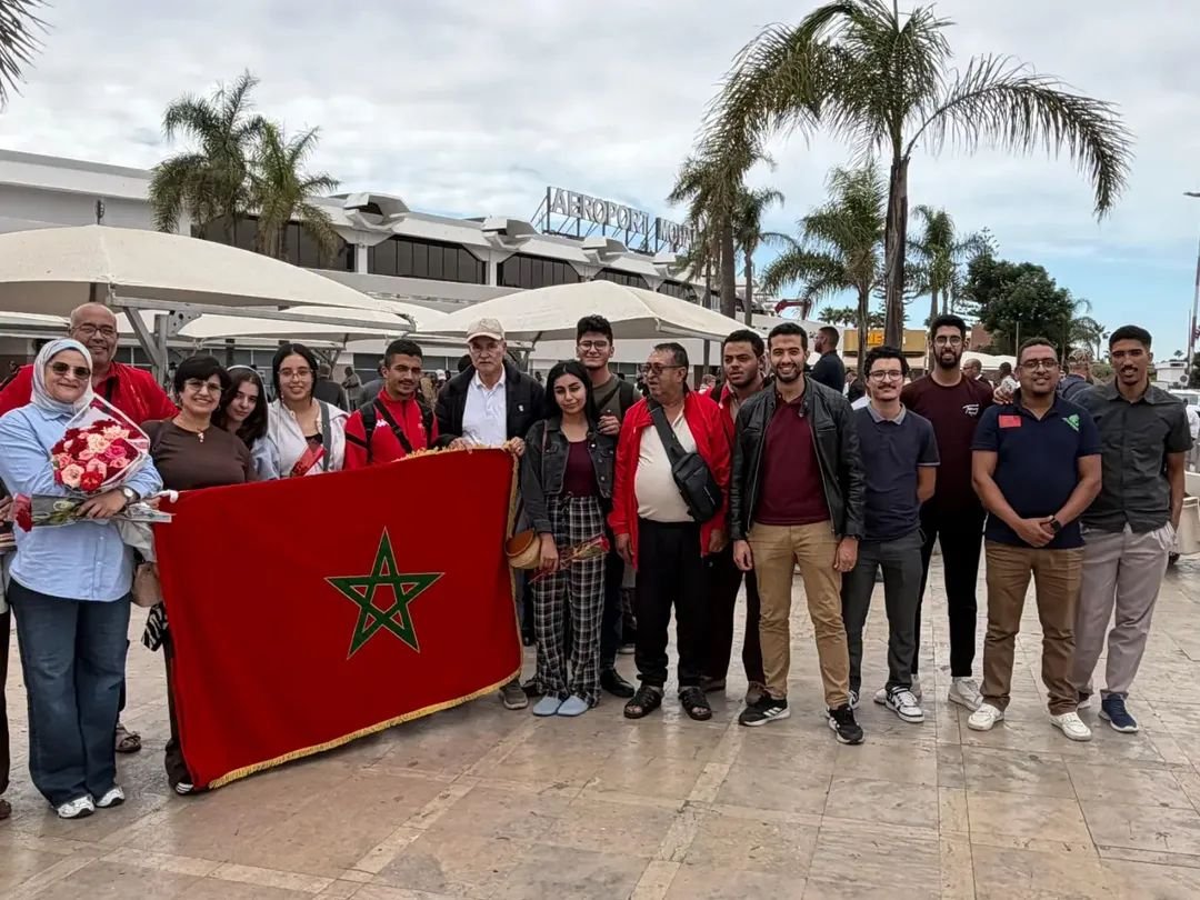 FRMEChess's tweet photo. Welcoming the Moroccan Delegation at Mohammed V International Airport

The Moroccan delegation that participated in the 46th Chess Olympiad in Samarkand received a family-like welcome upon their return to Morocco at Mohammed V International Airport in Casablanca. https://t.co/1zj99GNzyv