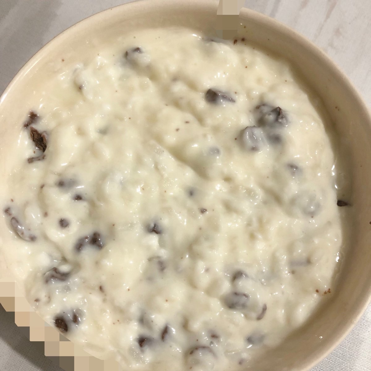 wonyettex's tweet photo. Rice pudding w chocolate for dinner :3 https://t.co/5hOGrswrrc