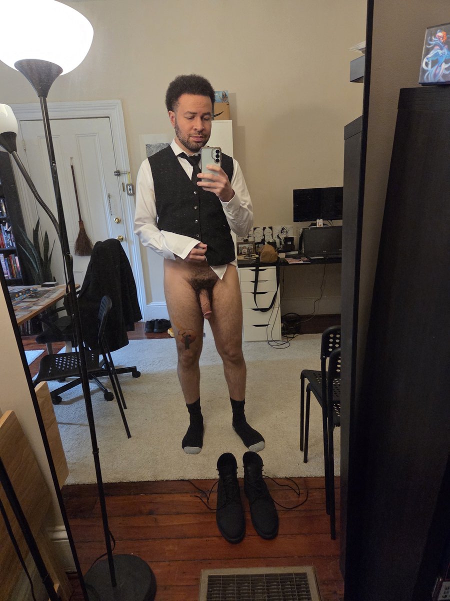 TheoTysonTate's tweet photo. I went to a wedding yesterday https://t.co/1ZymAtzTDB