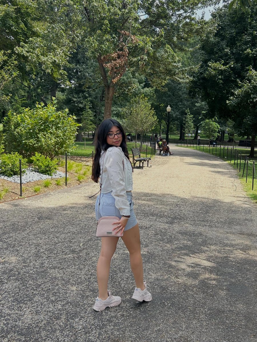 JosephineFmsaq's tweet photo. Tree https://t.co/ZQI816GNey