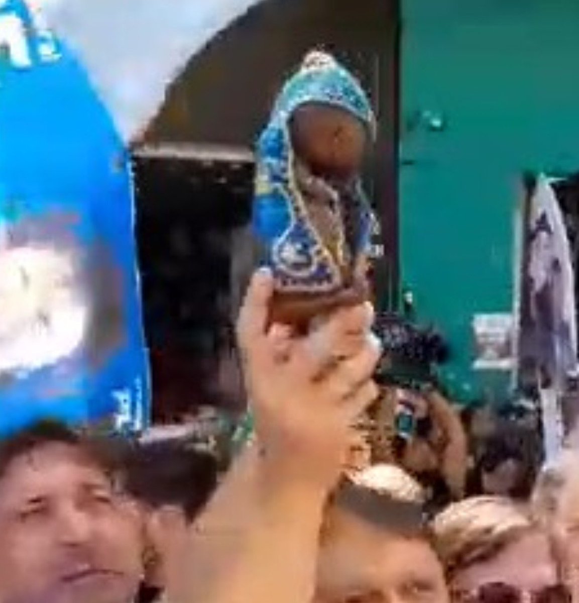 neillima's tweet photo. @g1 Aquele meme: que nossa senhora é essa engraçada https://t.co/HNM5sORwmp