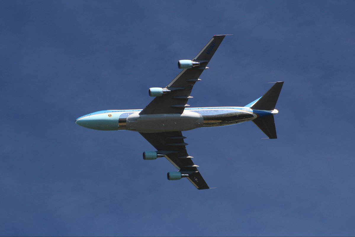 danmon585's tweet photo. On Saturday morning we were shocked that AF1 made a turn and went directly over my house heading towards Neyland Stadium. Thank you president Trump for sowing the American people what a real leader is. https://t.co/kg5Kc6E5ZG
