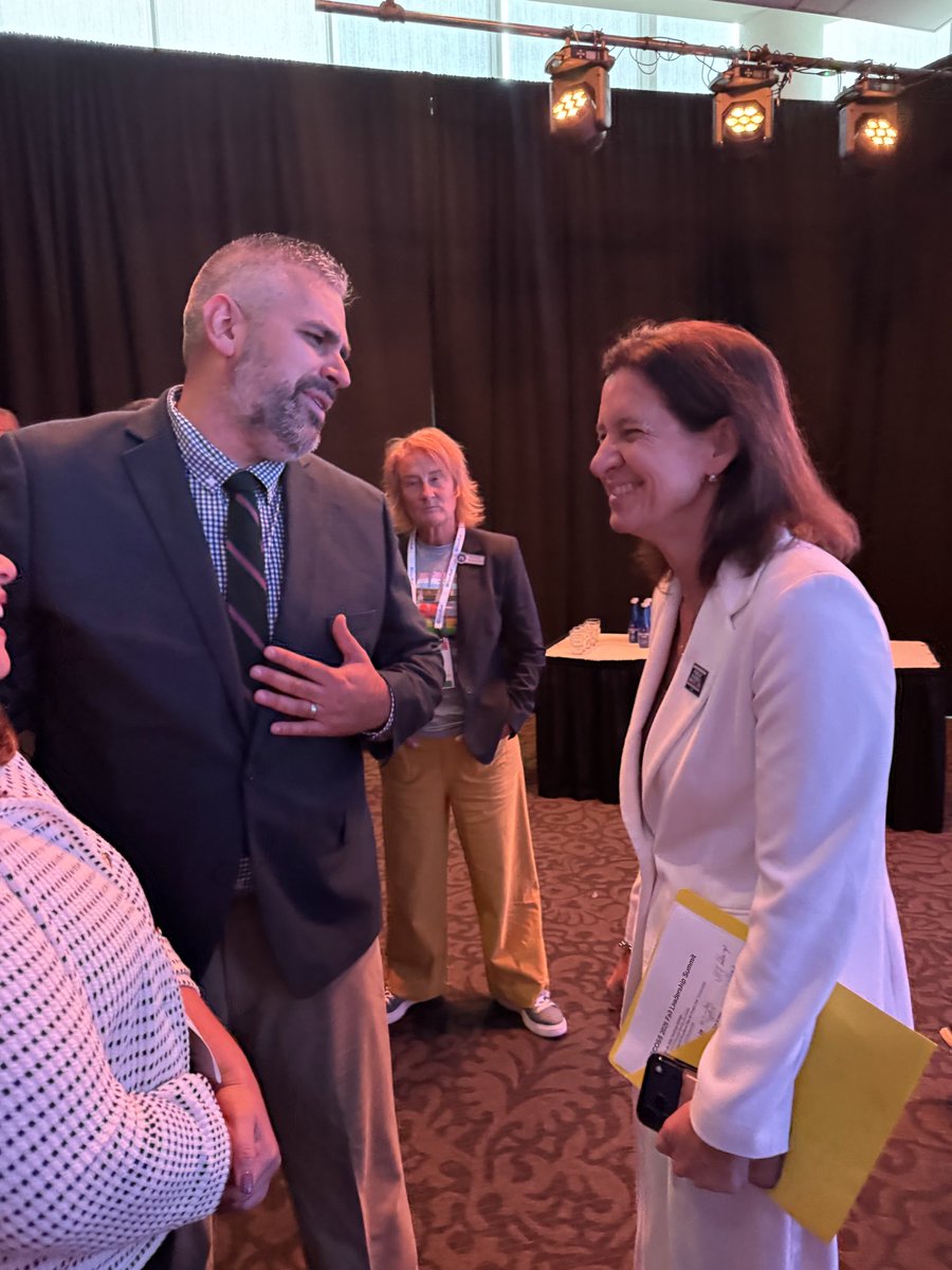 MelindaJPerson's tweet photo. Great to be here today at the @NYSchoolSupts Fall Leadership Summit, with so many incredible education leaders and champions for our public schools like NYS Teacher of the Year Emiliano Geoninatti and Senator @ShelleyBMayer. https://t.co/ezgWsOO6Ff