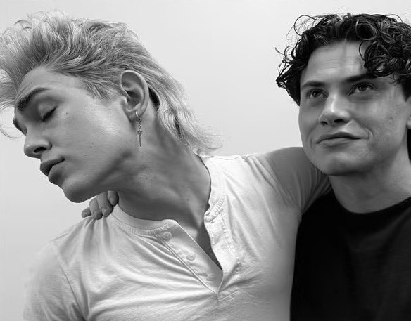 dramacatonline's tweet photo. Thinking about these pictures again https://t.co/5SKHL6G52U