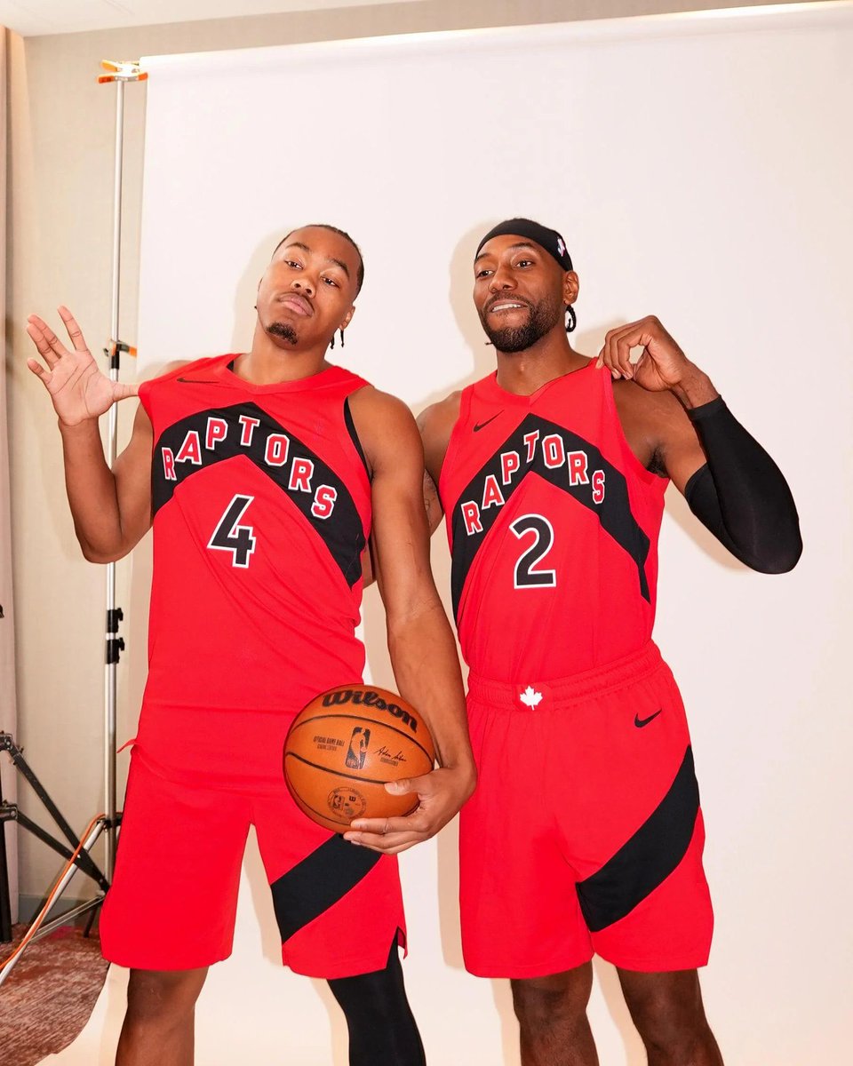 6ixAB23's tweet photo. 4 + 2 = 6 
6 = Toronto 
Toronto = champions https://t.co/YDBgqq8EVb