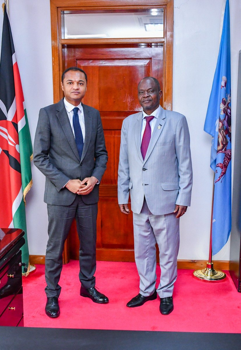 uonbi's tweet photo. The University of Nairobi welcomed H.E. Wadid Benaabou, the new Ambassador of France to Kenya, on a courtesy visit that provided an opportunity to take stock of ongoing projects, including the Engineering Science Complex, and identify areas for deeper collaboration in research, training and innovation.

For UoN staff and students, stronger Kenya-France cooperation is expanding access to research opportunities, practical training and international academic networks.

As Amb. Benaabou begins his tour of duty, UoN looks forward to advancing this partnership and creating new opportunities across the University. @FranceinKenya

#WeAreUoN