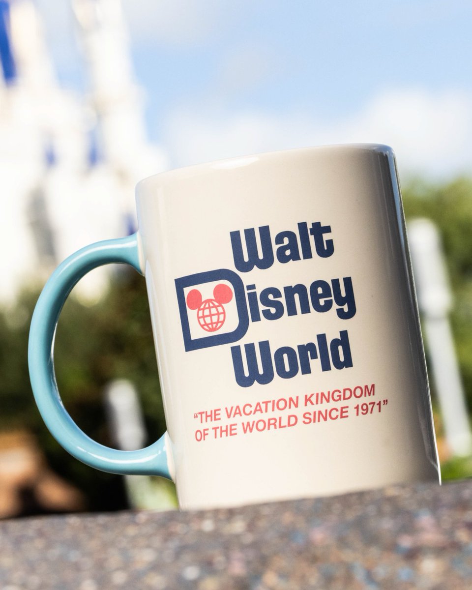 DisneyParks's tweet photo. Opening day cast celebrate 55th anniversary of Disney World with all-new collection ✨ https://t.co/YGugrIfSUl