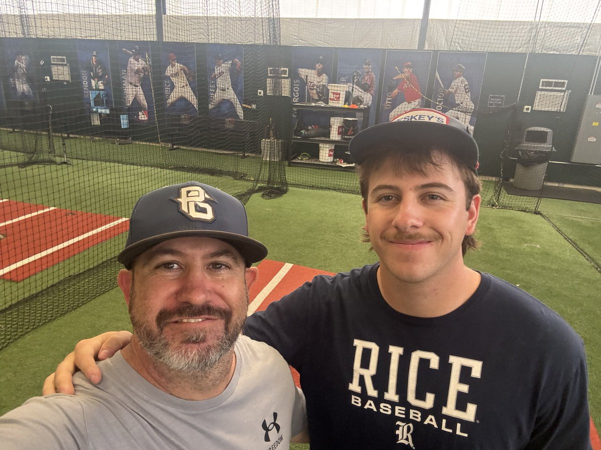 CoachCreek10's tweet photo. Happy National Son day to my ride or die @BrandonCreek3. I couldn’t be more proud of the young man you have grown in to. Keep being a blessing to this world & putting GOD first. I’m so proud to call you “son”. All heart baby, just a dawg….
#MyBoy
#WinTheDay https://t.co/ngfmieH5xG
