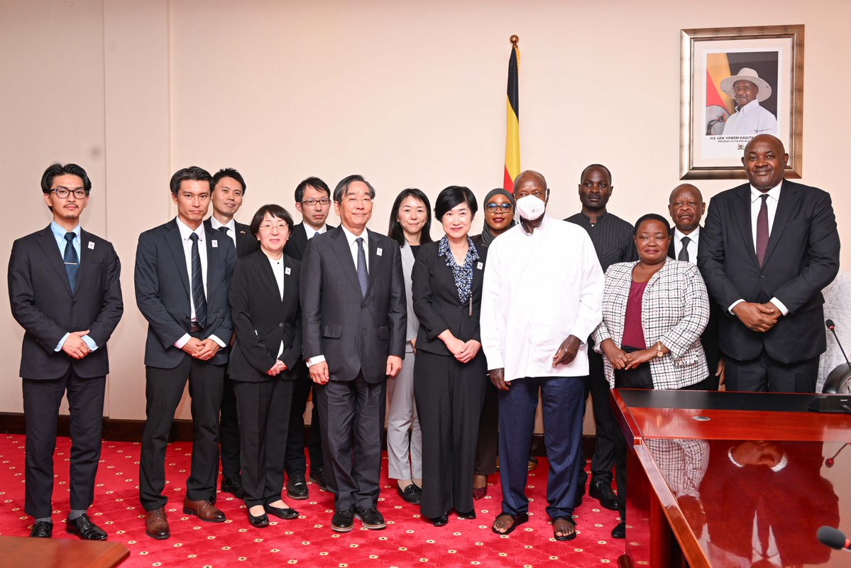 KagutaMuseveni's tweet photo. Today, I received Amb. Takahashi Misako, the assistant Minister for African Affairs, and her delegation from Japan. I thank the Japanese Government for the support it has given Uganda over the years, including the Kampala Flyover, the cable stayed bridge in Jinja and many other infrastructure projects.
I told them that we want to acquire road equipment directly through the Japanese Government, without middlemen. Every urban centre should have its own equipment instead of sharing with the whole district.
I also welcome more Japanese companies to invest in Uganda. Our aim is global affluence, everybody to be rich. When Uganda and Japan prosper together, everybody benefits.