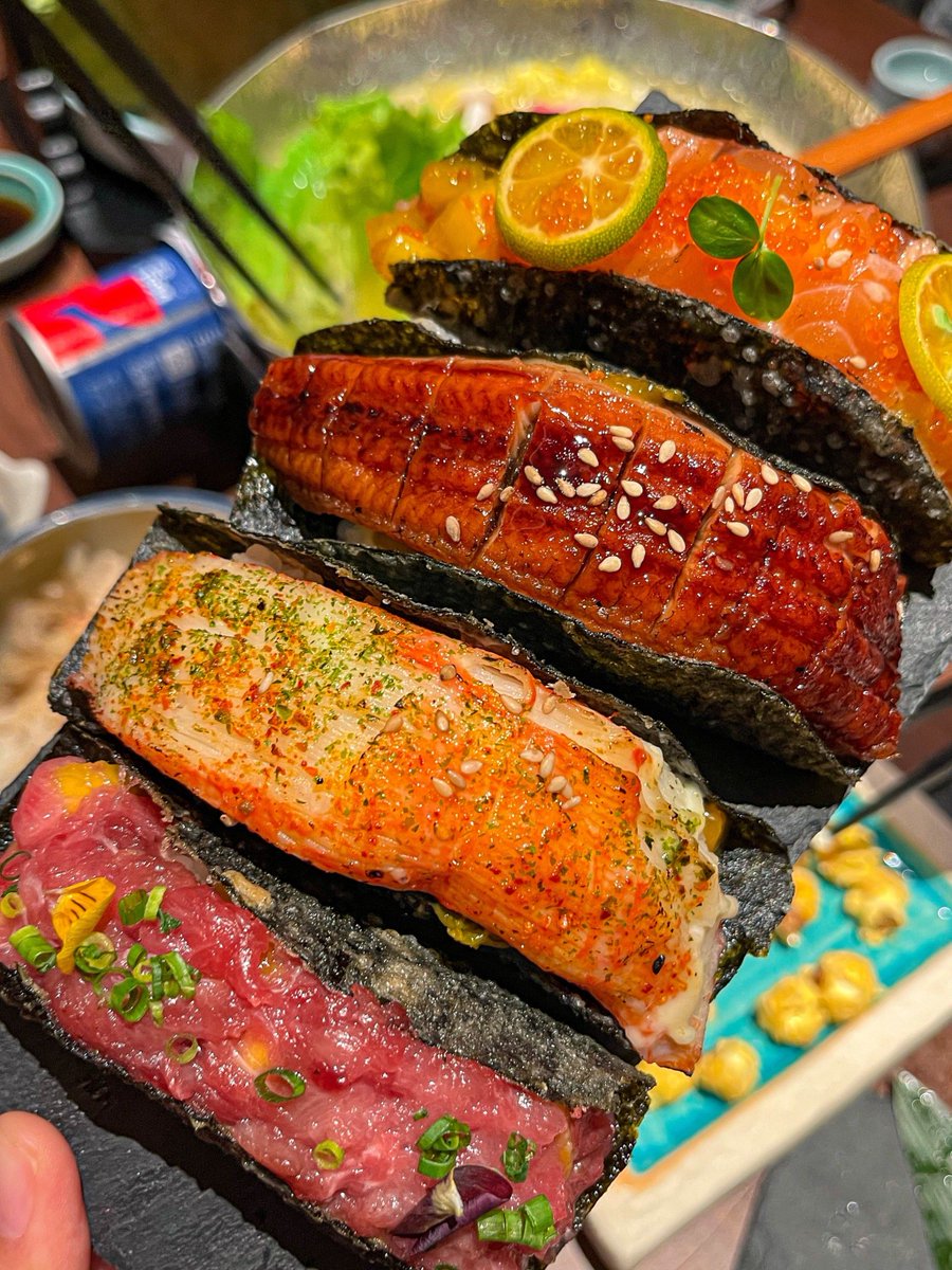Alpinhcy's tweet photo. Nueva sorpresa en nuestro menú: sushi de mango con atún fresco! Dulzor natural que combina perfectamente con el sabor del mar. No te lo pierdas! https://t.co/uH2AGOdAH4